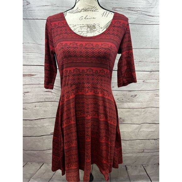Angie large orange/red and black dress, 17 inches pit to pit and‎ 30 inches long - Picture 1 of 4